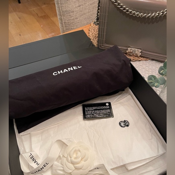 Chanel Lilac Iridescent Large Boy Bag - Picture 15 of 15